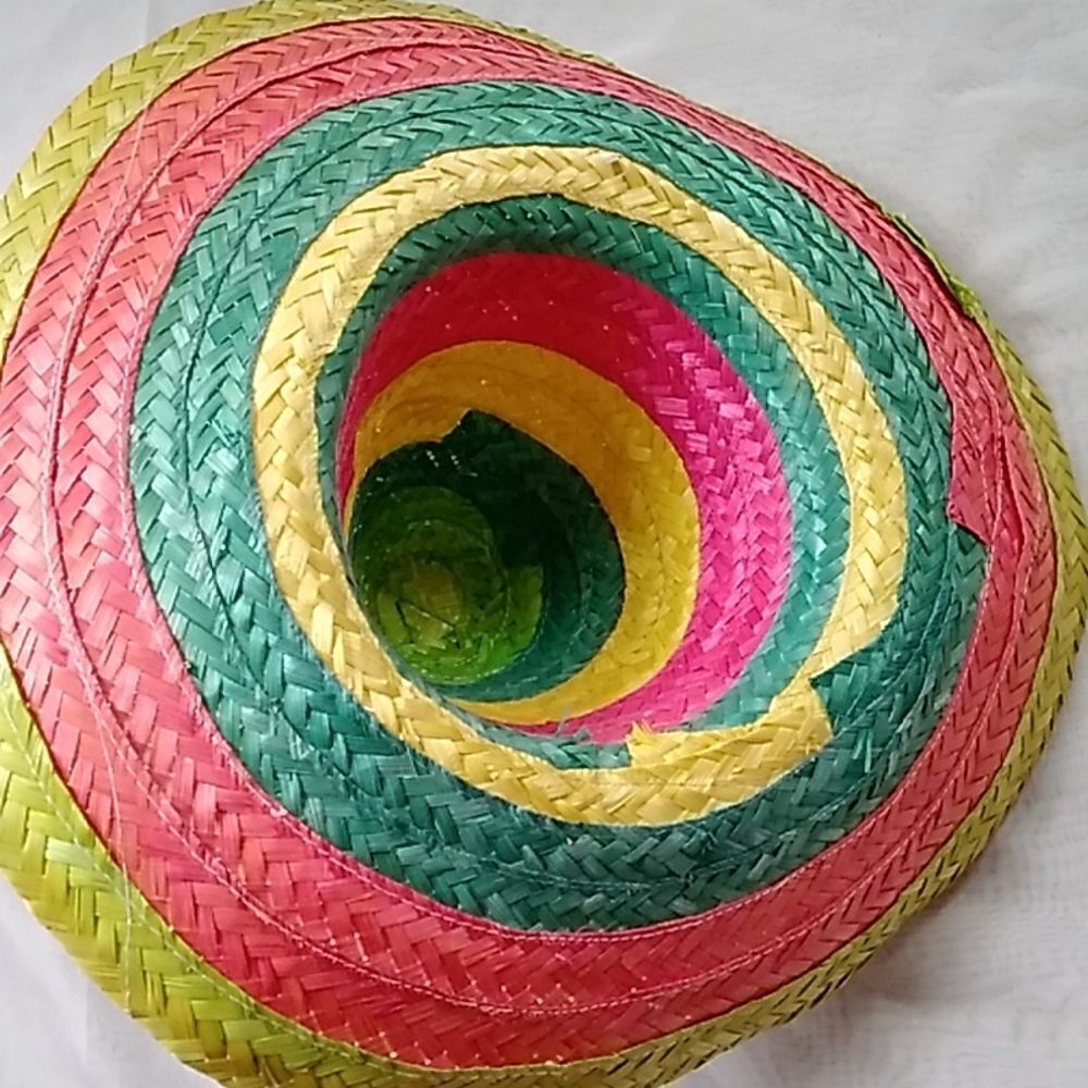 Unisex Handmade Strow Hat - Picture 5 of 9